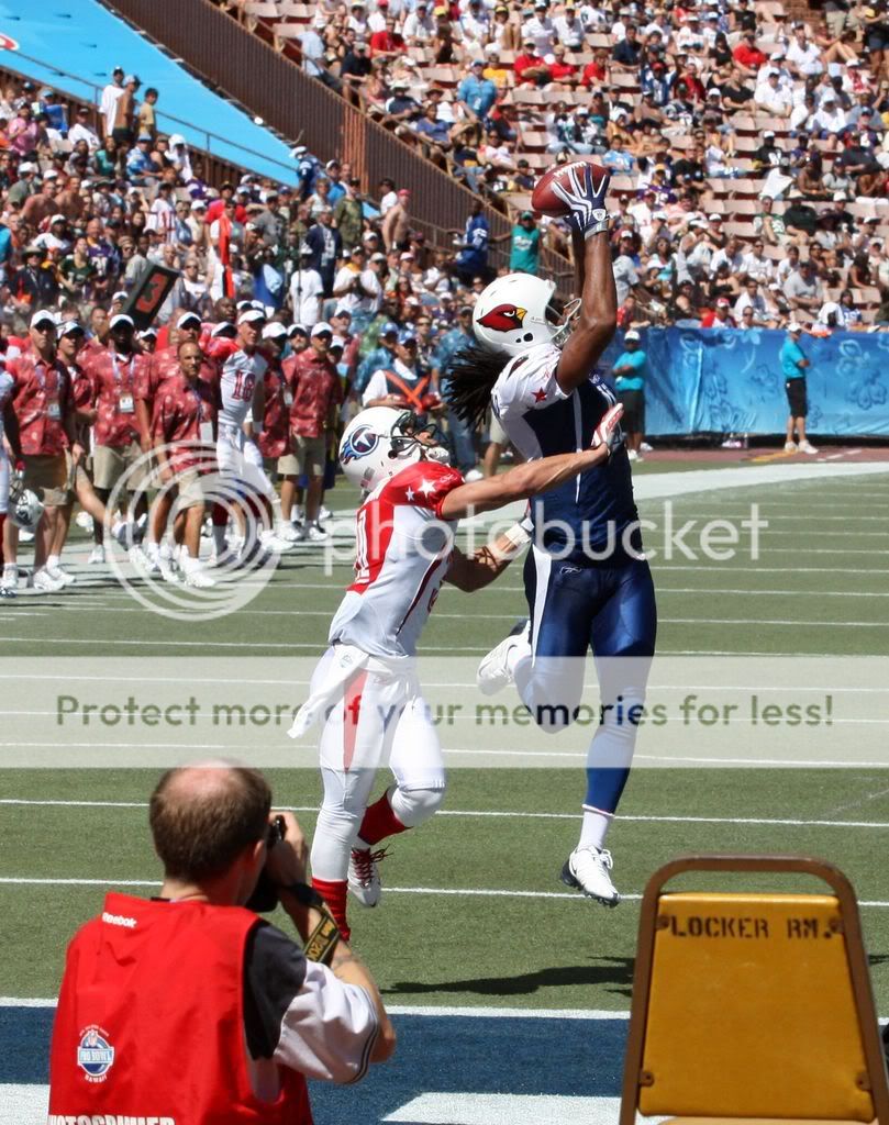 IMAGE: http://i673.photobucket.com/albums/vv100/Fricksta1/Pro%20Bowl%2009/fitzendzone.jpg?t=1234850777